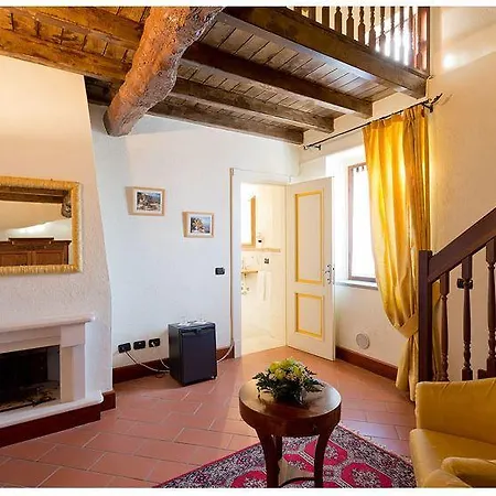 Tavernago Hotel